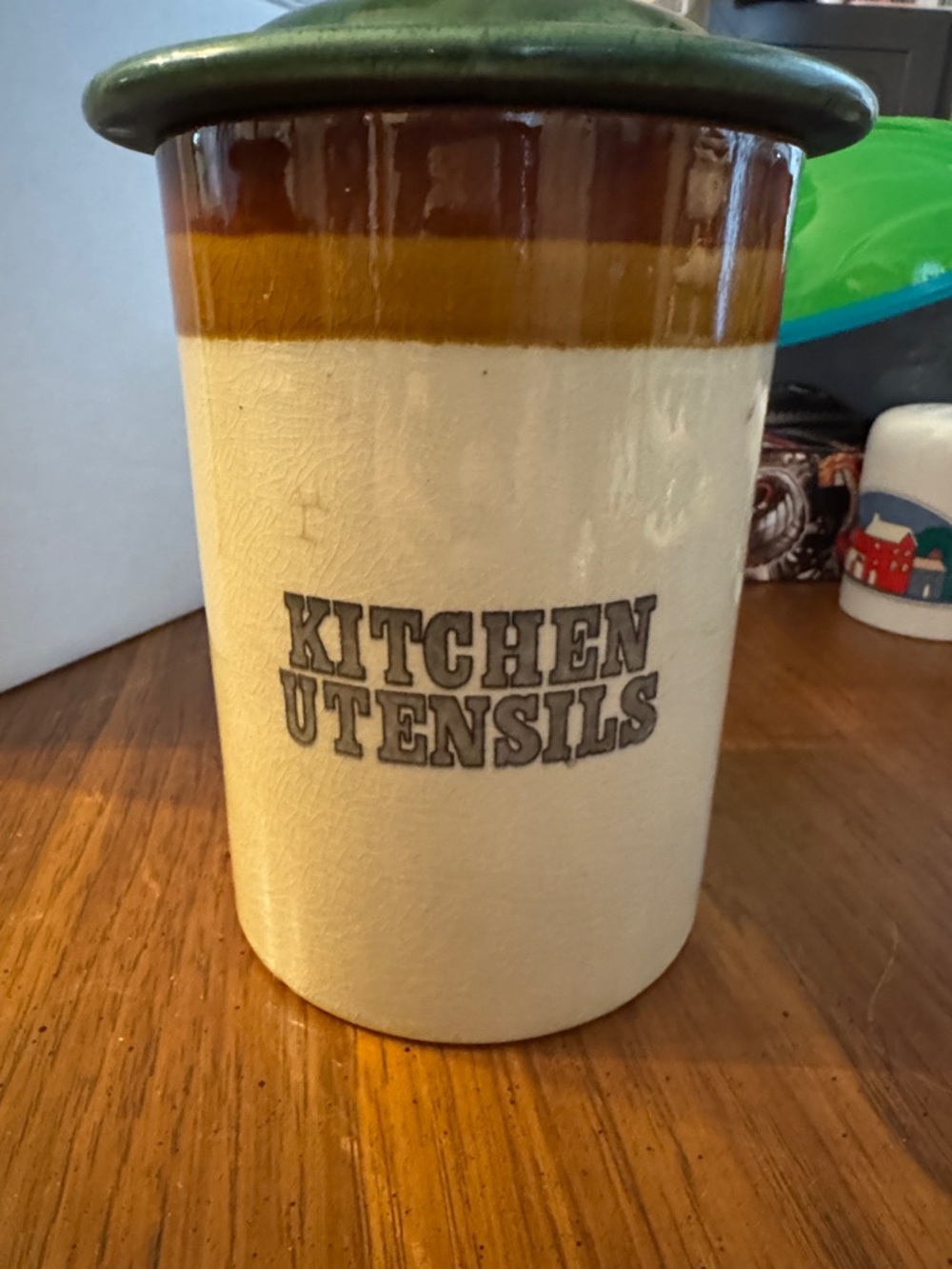 Kitchen Utensils Stand